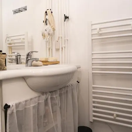 Lovely Apt In Buttes - Chaumont * Paris